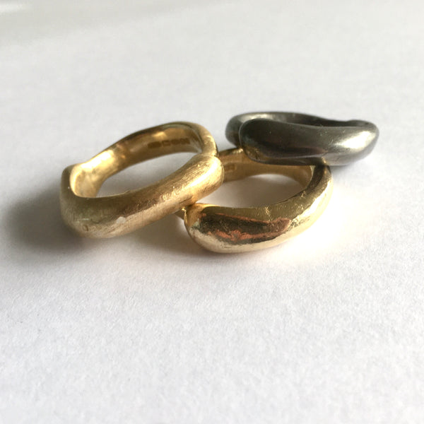 SALE: Gold Plate or Rodium Curved Zen Ring