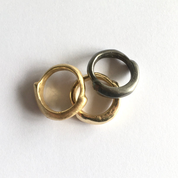SALE: Gold Plate or Rodium Curved Zen Ring