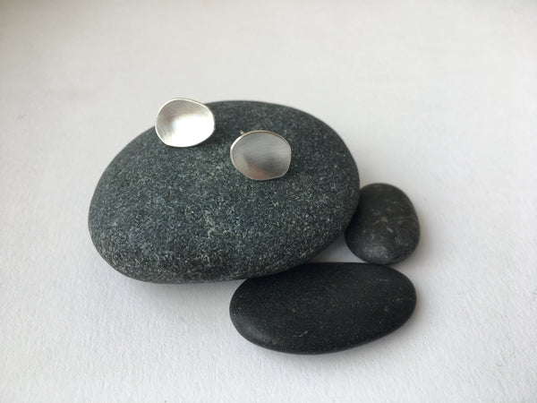 Medium Concave Oval Post Earrings