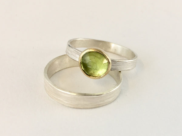 Peridot set in 18 ct gold makes a great alternative engagement ring. By Michele Wyckoff Smith and available on www.wyckoffsmith.com