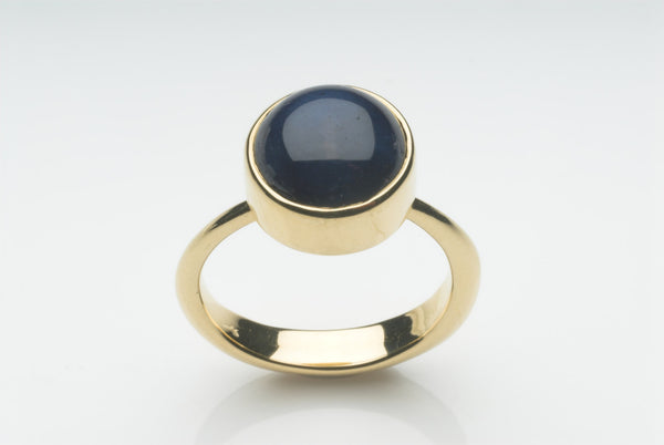 Blue Star Sapphire 18 ct Gold Ring