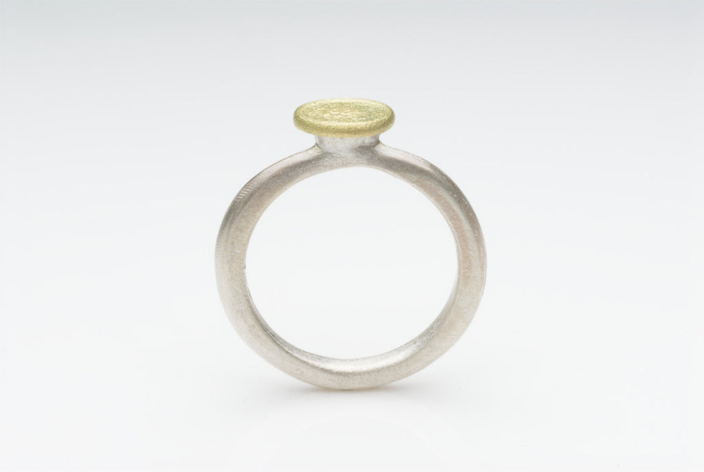 18 ct gold and silver Shen ring.