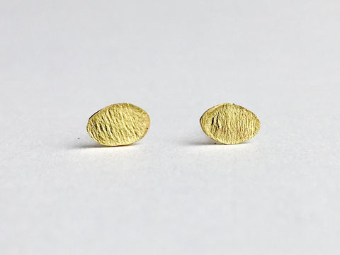 Textured 18 ct gold stud by Michele Wyckoff Smith