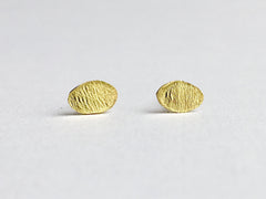 Textured Small Oval 18 ct gold Stud Earrings